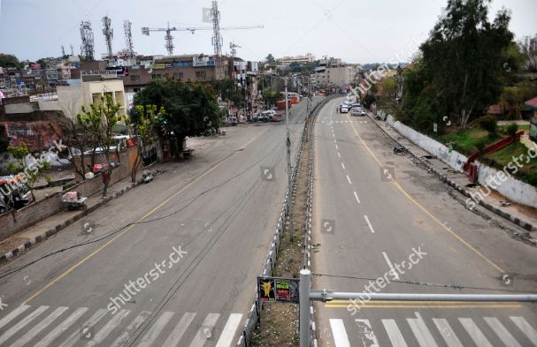 کشمیر کے شہر سری نگر میں کرفیو